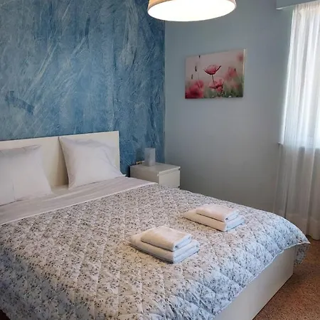 Apartment Oikika B10 *